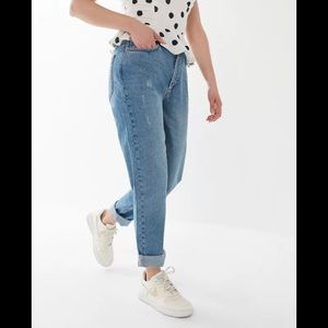 BDG High-Waisted Mom Jean
